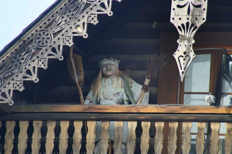 Baba Jaga: 7 tajanstvenih aspekata folklorne figure