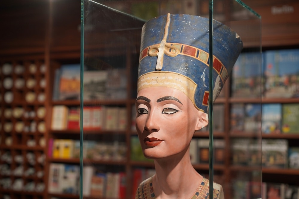 Bista Nefertiti