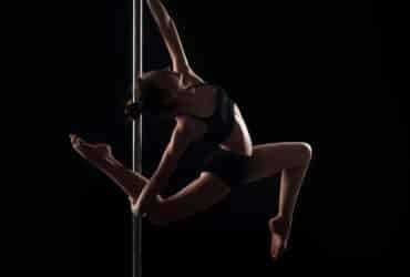 Ples na šipci kao umjetnost i trening snage
