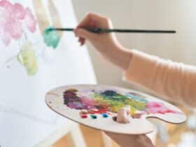 Slikanje akrilnim bojama za početnike: Od prvog poteza do slike