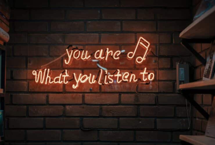 Instrumentalna glazba za fokus i učenje: Radi li zaista?